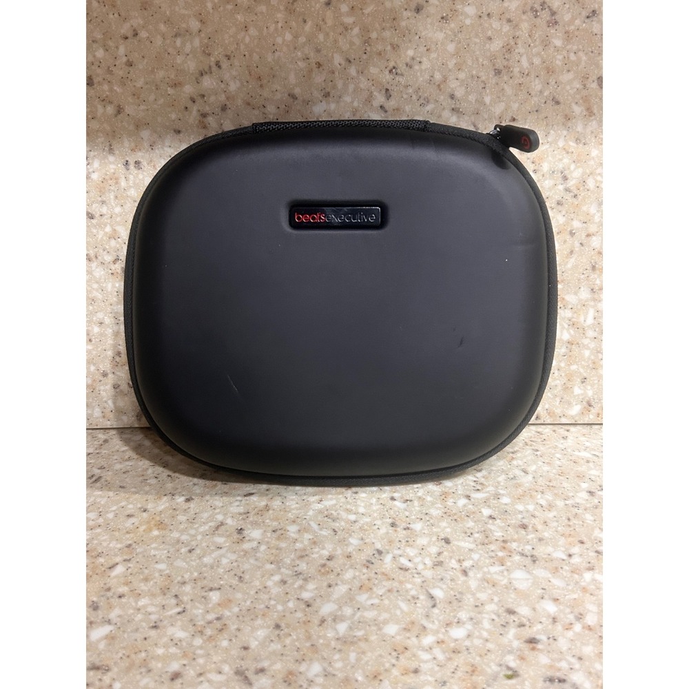 Beats Executive Hard Shell Headphone Case Black‎ Protective Travel Storage